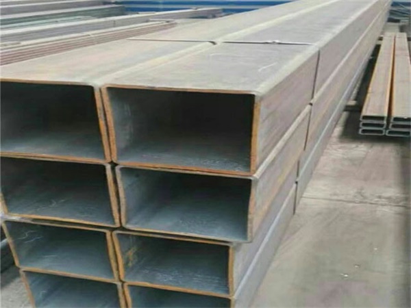 安平Q355B<font style='color:red'>无缝方管</font>大厂出货